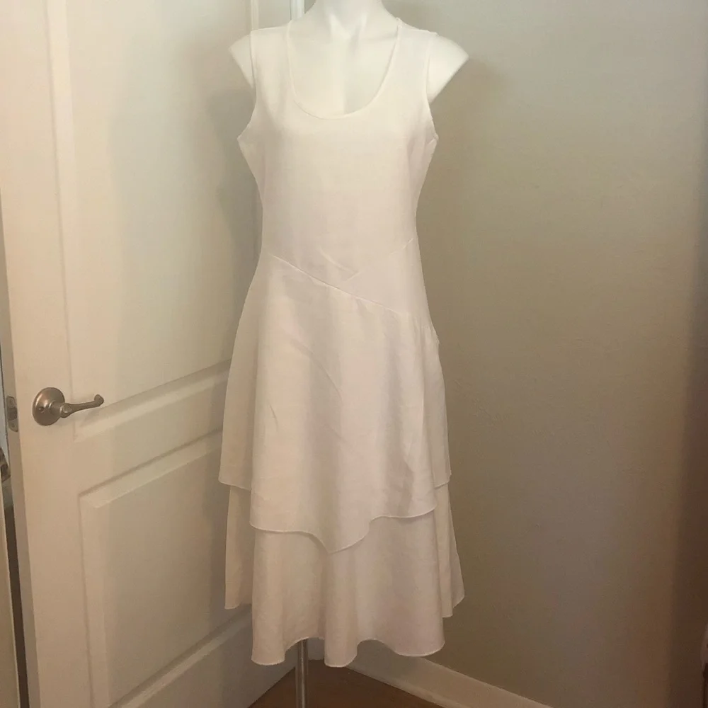 The Perfect Sundance White Linen Dress - Picture 4 of 9
